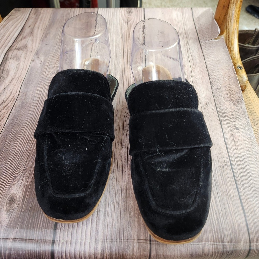 Free People At Ease Black Velvet Loafer Mules Made in Spain EU 38 Flat Slides